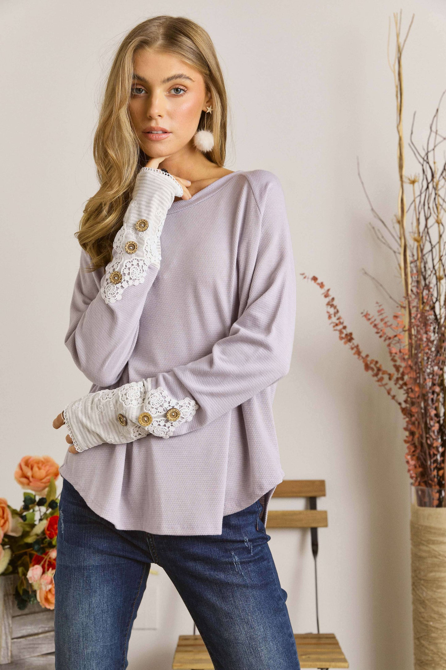 Sage  LACE BUTTON DETAIL SOLID TOP