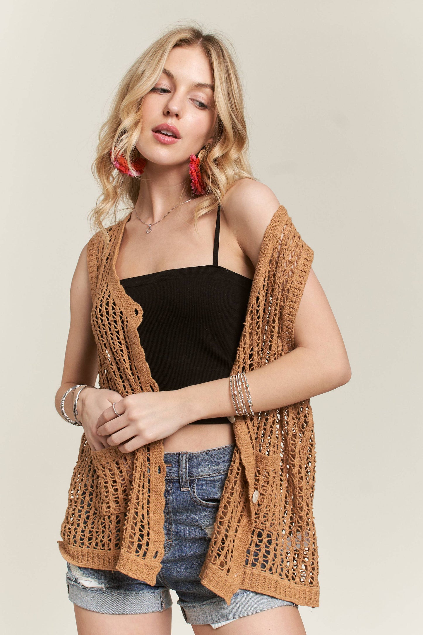 BUTTON DOWN CROCHET VEST: CAMEL